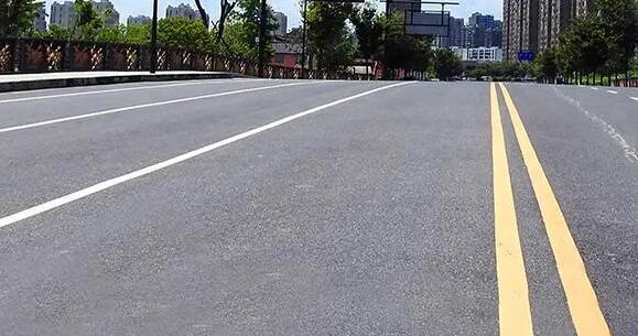 揚(yáng)州停車位劃線施工企業(yè)怎么做的？