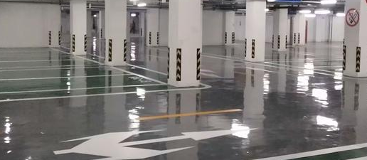 停車位劃線用什么機器？助您打造秩序停車場！