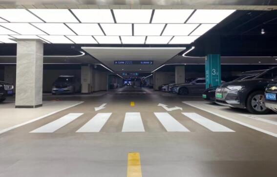 道路熱熔劃線多少錢一米？用公正的價格開啟安全行駛的未來
