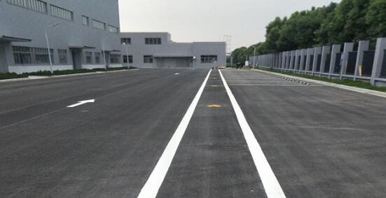 廠區(qū)道路標(biāo)線設(shè)計(jì)要求？廠區(qū)道路標(biāo)線彰顯安全與效率！